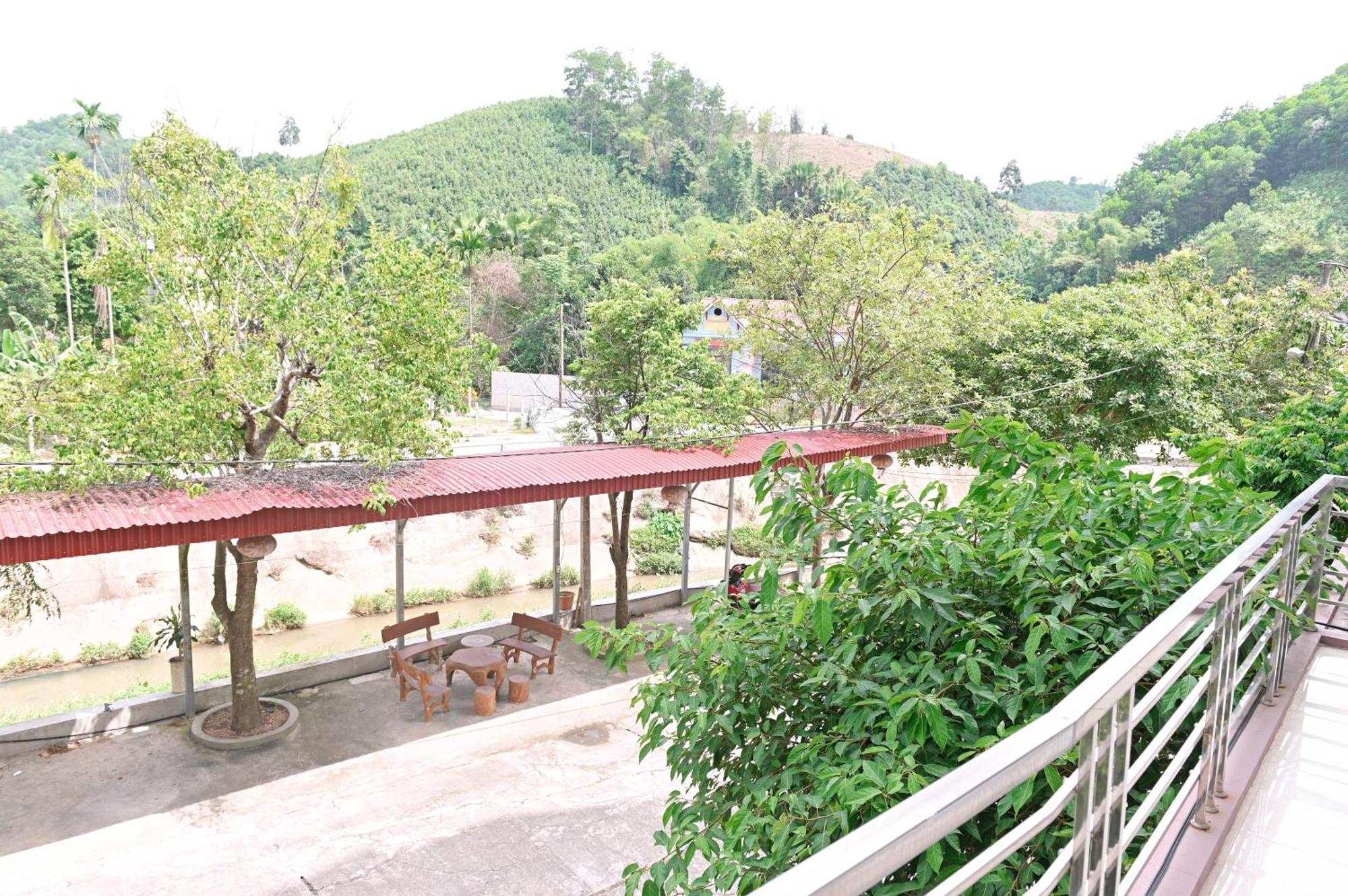 Khach San Hoang Ha River Town Hotel 2*